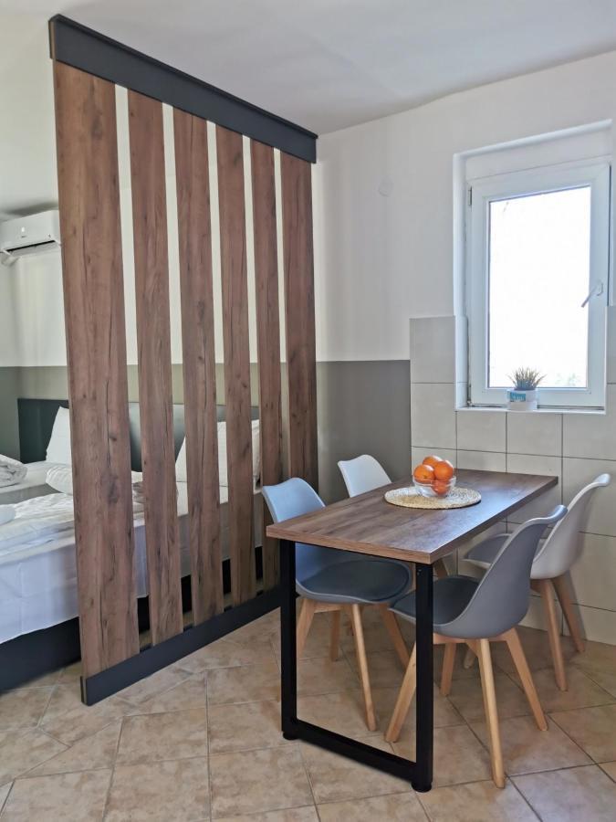 Fuk-Tak'S Bungalow Dojran ภายนอก รูปภาพ