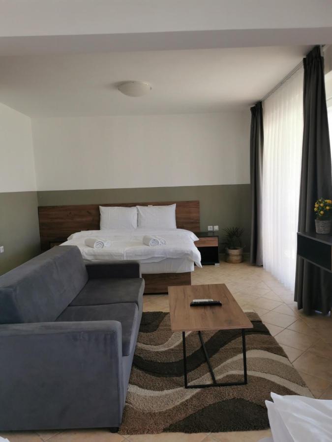 Fuk-Tak'S Bungalow Dojran ภายนอก รูปภาพ
