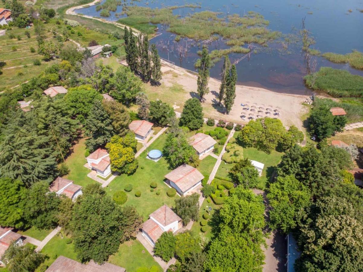 Fuk-Tak'S Bungalow Dojran ภายนอก รูปภาพ